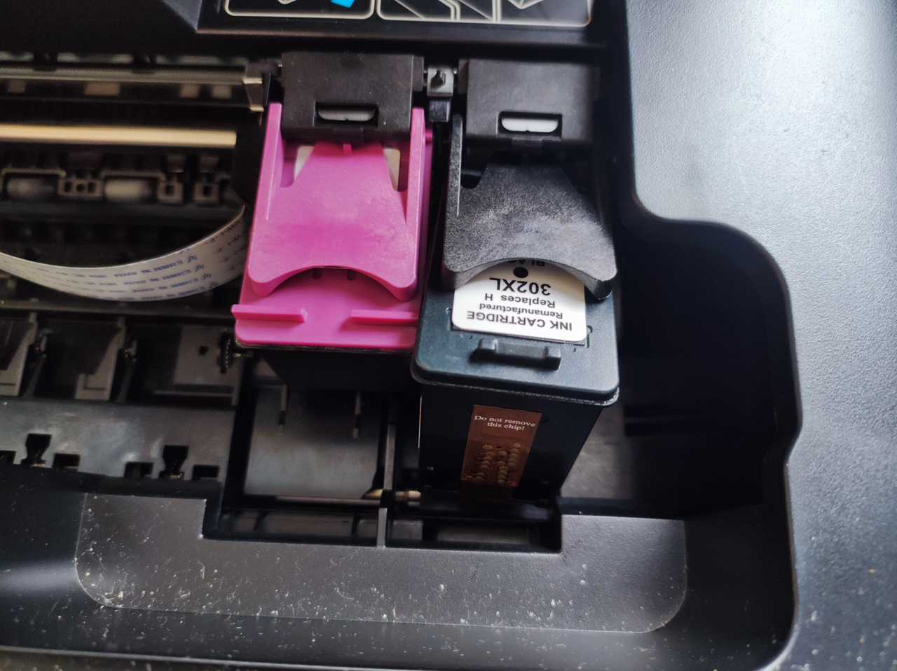 Ihre Patrone blockiert mein Gerät und verursacht laute Schläge!