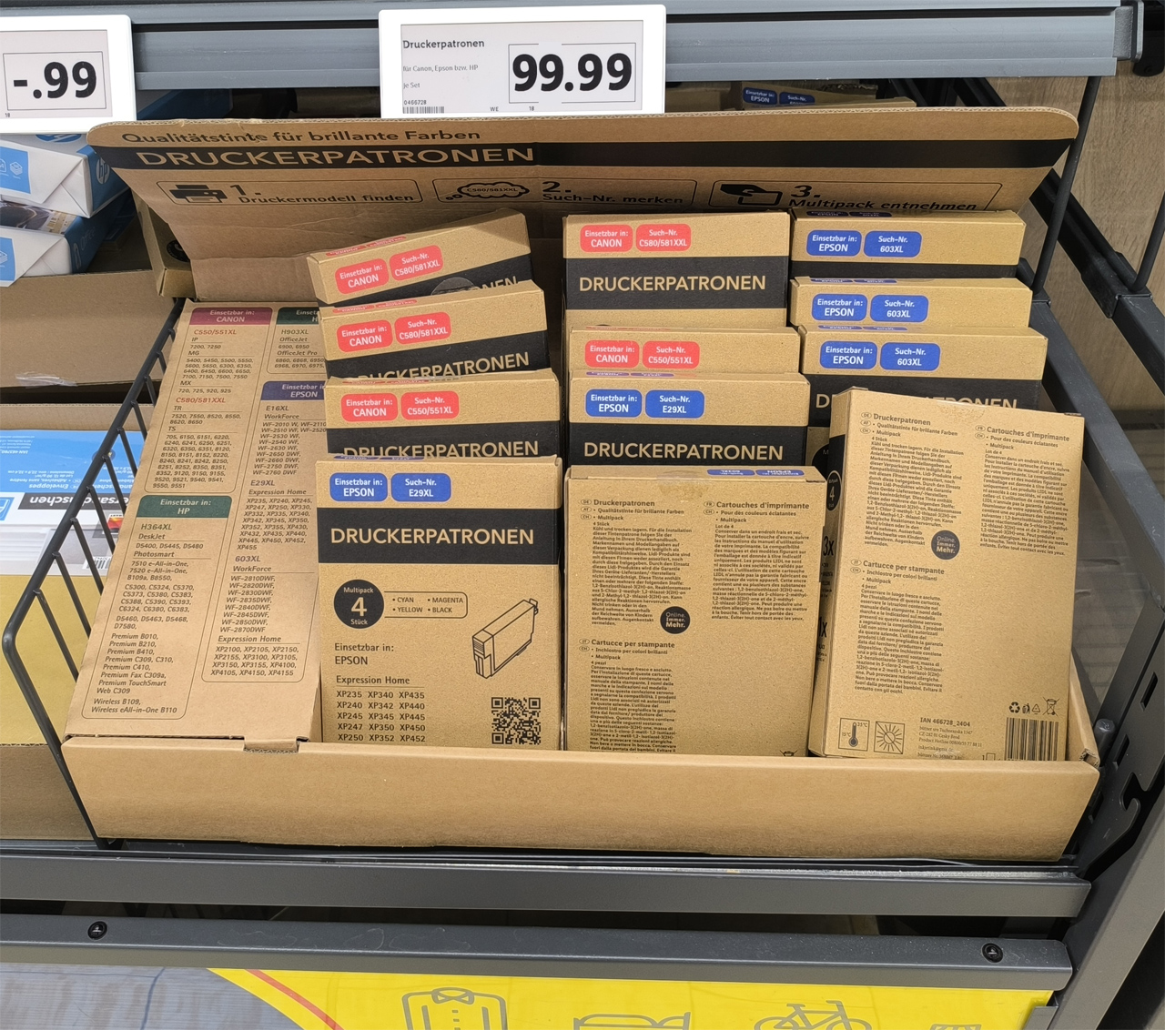 Wenn Druckerpatronen beim Discounter wie Blei in den Regalen liegen .